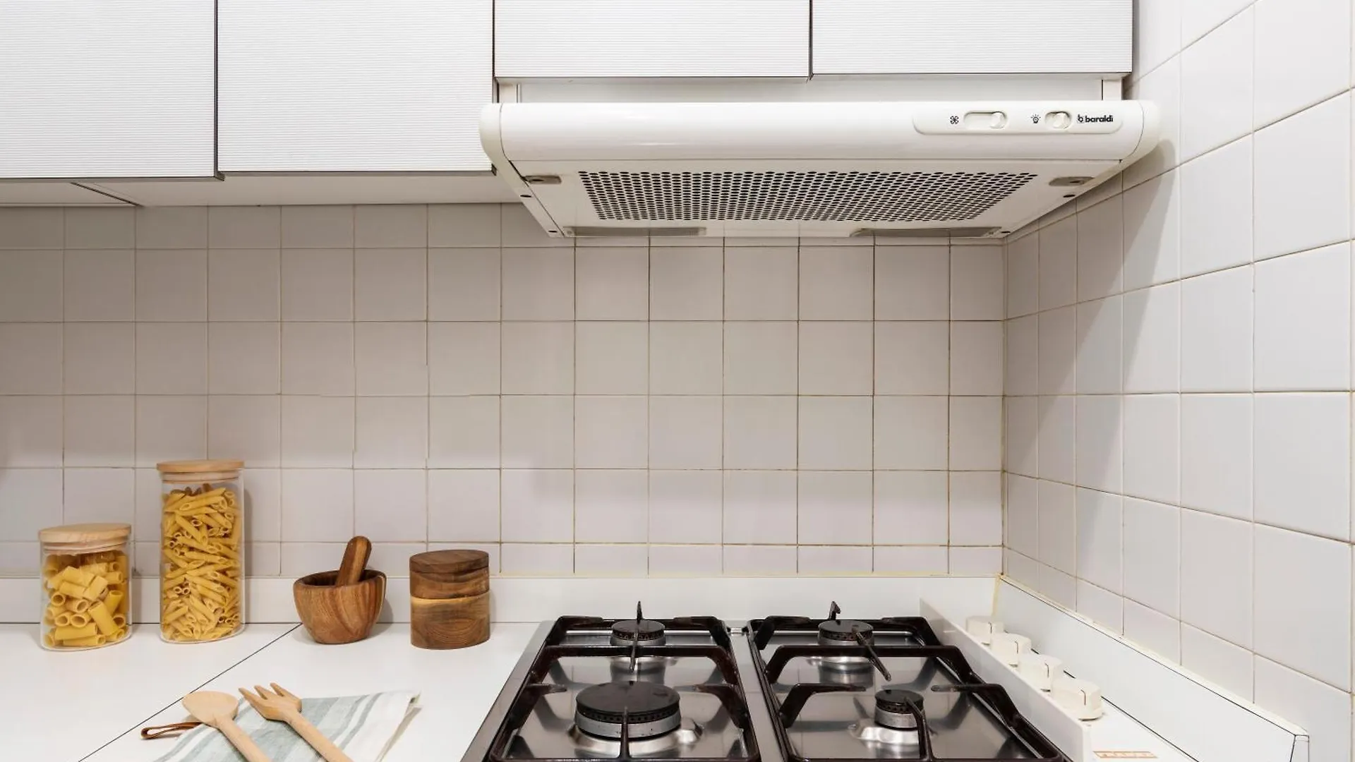 Apartment Mercato Flexyrent - A.C. - Wifi Milan Italy
